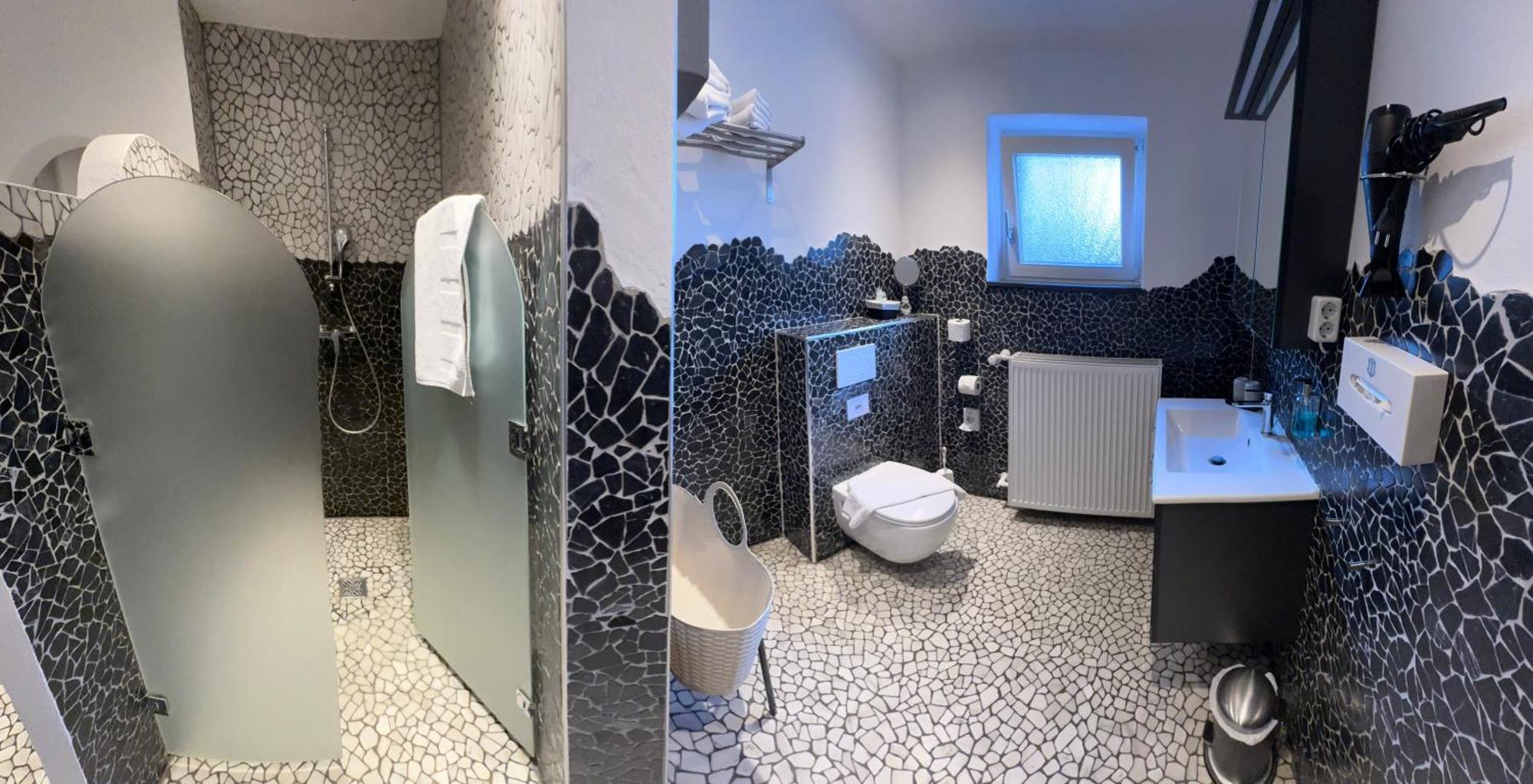 Ferienwohnung Schlossblick - 4 Sterne Sauna Pool Whirlpool Exklusiv برونفلس المظهر الخارجي الصورة